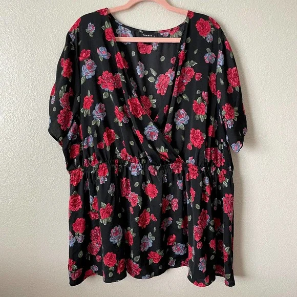 Torrid Rose Floral Blouse Plus Size 4X Black Red Surplice Babydoll Short Sleeve - Picture 3 of 10